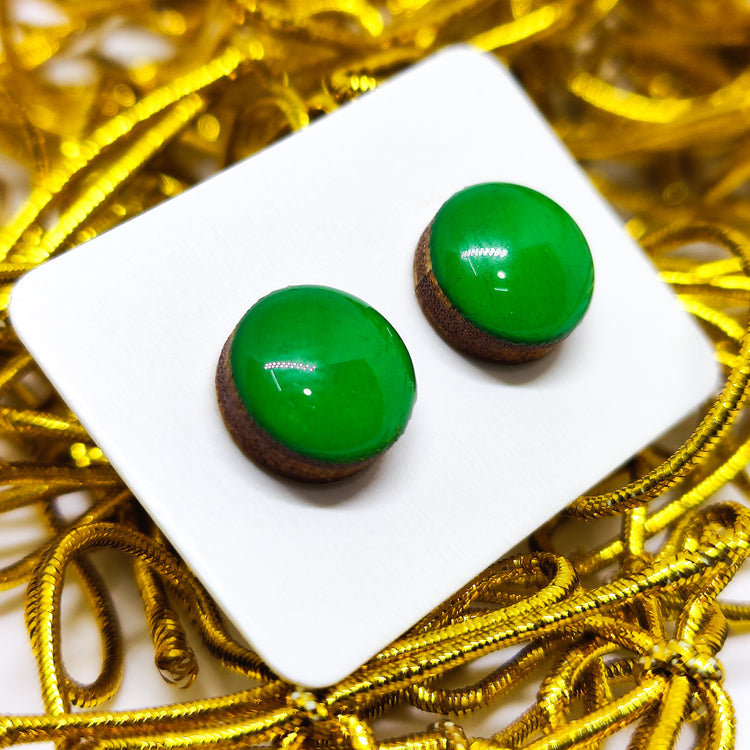 emerald green stud earrings by candi cove designs everyday simple stud earrings for sensitive ears