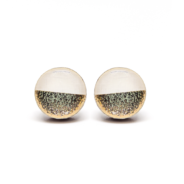 white and gold faux hammered metal two toned stud earrings by candi cove designs everyday simple stud earrings for sensitive ears
